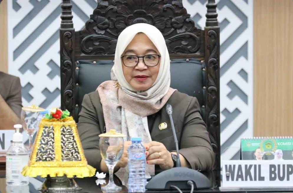 Wabup Puspawati Apresiasi Pandangan Umum Fraksi DPRD terhadap Ranperda Perubahan APBD 2025