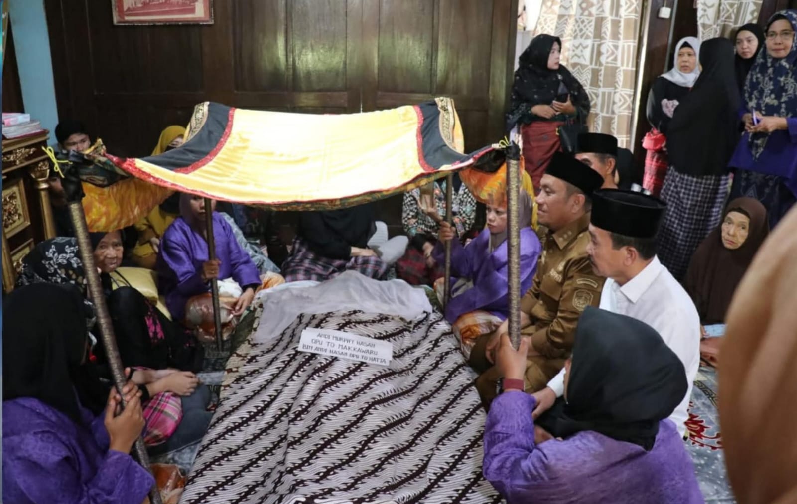 Lepas Jenazah Almarhum Opu Andi Murphy, Bupati : Terimakasih Atas Pengabdian dan Dedikasinya