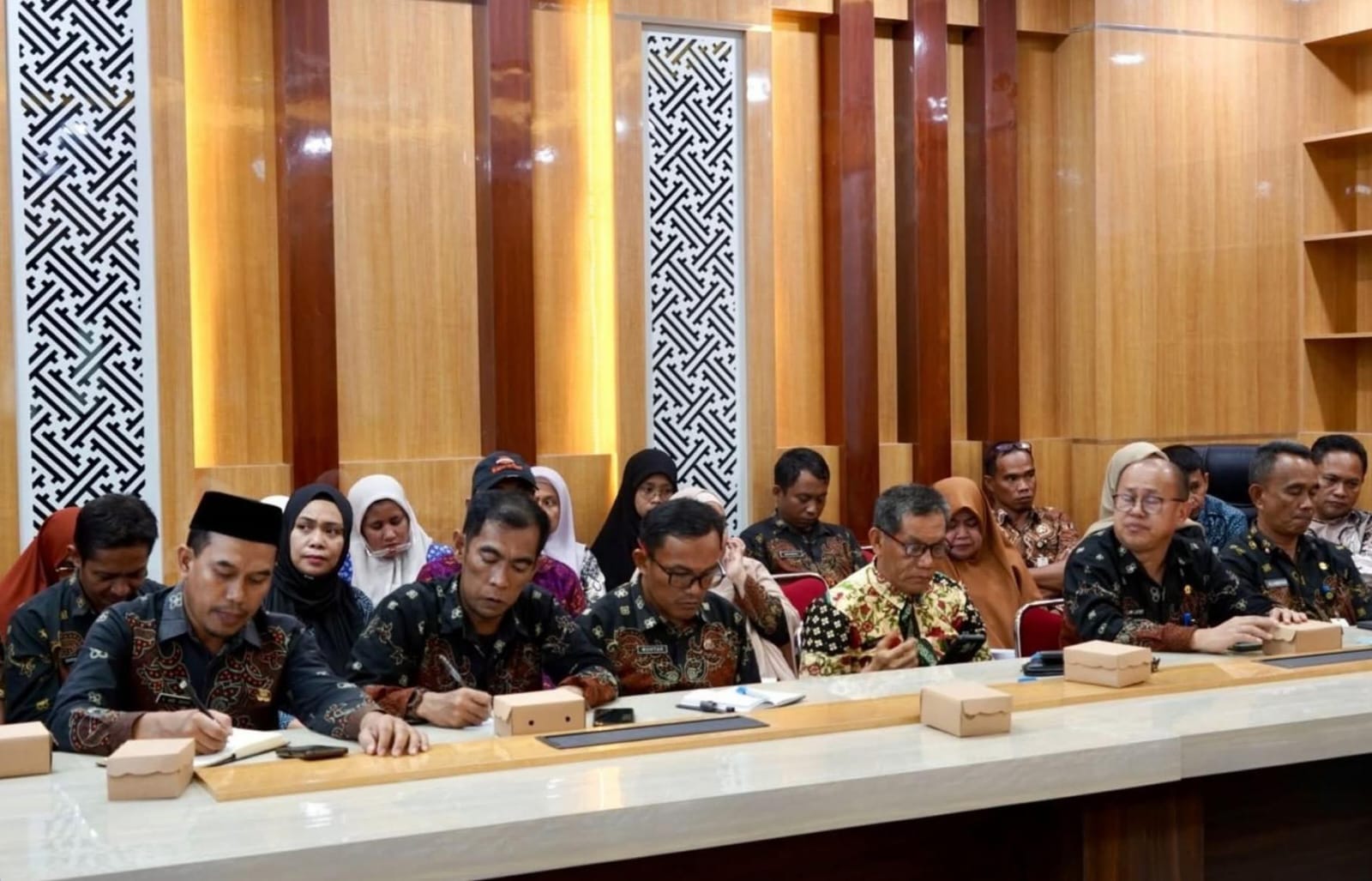 Bentuk Tim, Pemkab Lutim Laksanakan 9 Langkah Konkrit Percepatan Pertumbuhan Ekonomi Daerah