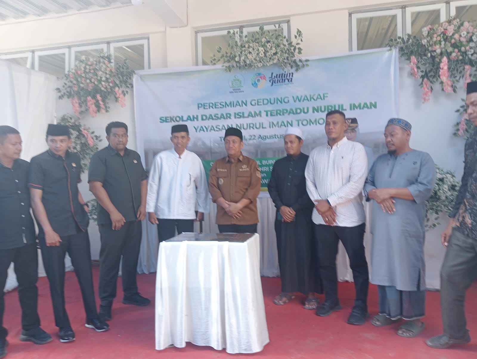 Dwi Heriyanto Anggota DPRD Luwu Timur Hadiri Peresmian Gedung Wakaf Sekolah Dasar Islam Terpadu Nurul Iman Tomoni