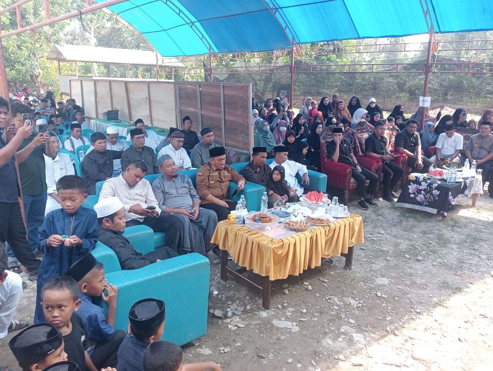 Anggota DPRD Luwu Timur Aprianto Apresiasi Diresmikannya Trevel Fajar Tour Group Tomoni