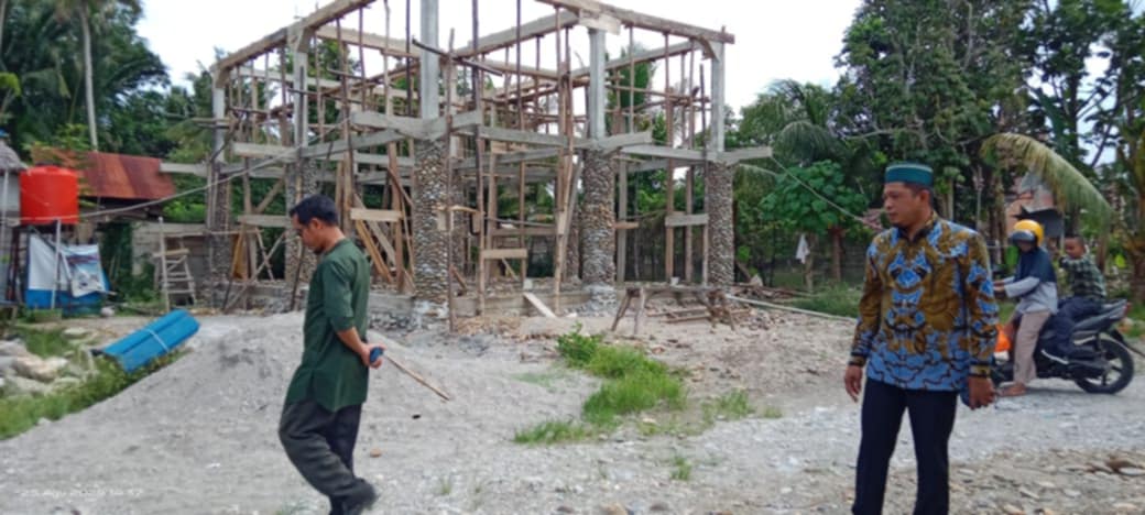 Rusdi Layong Sempatkan Tinjau Sekolah Alam Luwu Timur