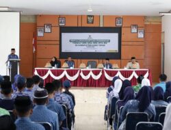 Dukung Pendidikan Anak, Sekda Lutim Serahkan Bantuan Program Pendidikan Baznas