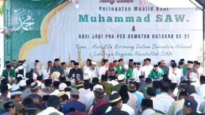 Di Hadapan Ribuan Masyarakat, Bupati Irwan Janjikan Perbaikan Permanen Asrama Ponpes