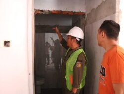 Bupati Irwan Tinjau Renovasi Gedung Rawat Inap RSUD I Lagaligo, Tekankan Kualitas Pengerjaan