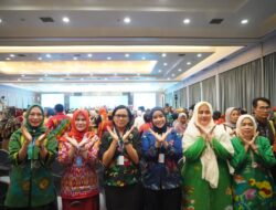 Hadiri Rakernas Dekranasda, dr. Ani Nurbani Harap Produk Lokal Luwu Timur Maju