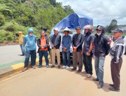 Aliansi Masyarakat Korban MFO PTVI Gelar Aksi di Pertigaan Enggano