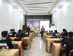 Musisi Lutim Antusias Ikuti Bimtek Kewirausahaan Pemuda: “Transformasi Musisi Menuju Entrepreneur Muda”
