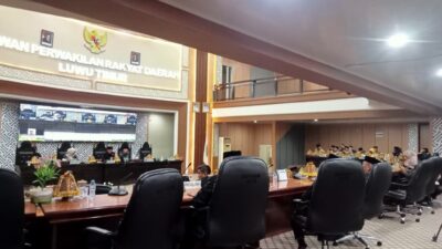 Wakil Ketua DPRD Luwu Timur Hadir pada Penyerahan Ranperda Tahap III Tahun 2025 dan Pembentukan Pansus DPRD Luwu Timur