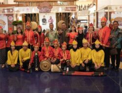 dr Ani Nurbani Pimpin Langsung Tarian Riringgo dan Dero di Expo Kreatif Andalan 2025