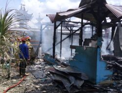 Padamkan Kebakaran Rumah di Cendana Hitam