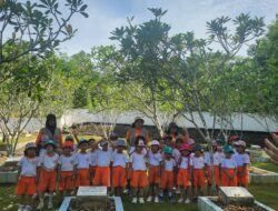 Tanamkan Cinta Tanah Air, Anak TK Mandiri Kunjungan ke TMP Malili