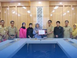 Pemkab Lutim Terima Bantuan Kemanusiaan dari YPRI Al Muthmainnah Towuti untuk Korban Bencana di Aceh