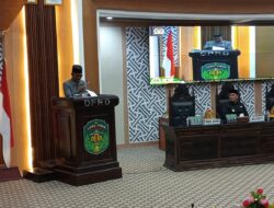 Sekertaris Dewan kabupaten Luwu Timur Rapat Paripurna dengan Membacakan Penetapan Ranperda