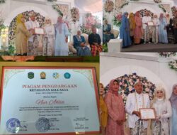 Pemdes Wonorejo Timur Fasilitasi Penyerahan Penghargaan Ketahanan Keluarga