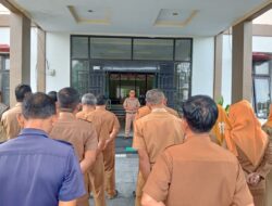 Camat Angkona Pimpin Apel Pagi di Halaman Kantor Kecamatan
