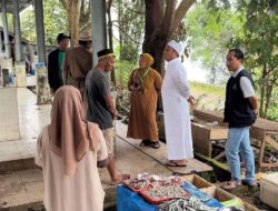 Tinjau Pasar Jum’at, Bupati Irwan akan Tata dan Renovasi Pasar Tapuondao