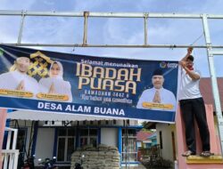 Pemdes Alam Buana Ajak Warga Sambut Ramadhan Lewat Baliho Ucapan Puasa