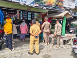 Satpol PP Luwu Timur Dampingi Koperindag Sidak BBM di Pengecer Tomoni