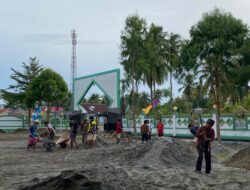 Rutin Dilaksanakan, Gotong Royong di Desa Madani Perkuat Kebersamaan Warga