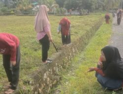 Pemdes Teromu Gelar Gotong Royong Dukung Program Jumat Bersih Juara