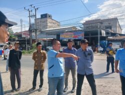 Didampingi Camat Tomoni, Bupati Irwan Bachri Syam Tegaskan Isu Iuran Rp300 Ribu di Pasar Tomoni Tidak Benar