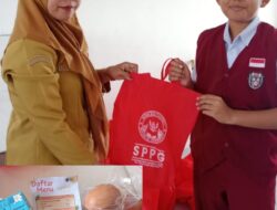 240 Paket MBG Dibagikan kepada Siswa SDN 102 Burau