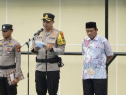 Kapolres Luwu Timur Pimpin Apel Gelar Pasukan Operasi Ketupat 2026