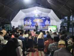 Diguyur Hujan, Warga Mangkutana Tetap Antusias Ikuti Safari Ramadhan Pemkab Lutim