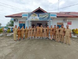 Sidak Hari Pertama Kerja, Pegawai Kantor Camat Mangkutana Pantau Disiplin Pemdes Manggala
