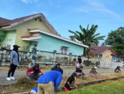 Bhakti Sosial Bersama Mahasiswa KKN UMP dan UPI Kalaena dalam Rangka Memperingati Hari Bumi