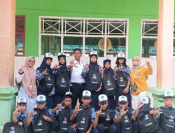 Program Seragam Gratis Bawa Keceriaan bagi Siswa SMPN 1 Tomoni