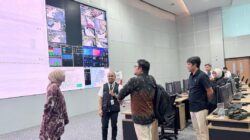 Matangkan Peluncuran Aplikasi Aduan dan Layanan Darurat 112, Kominfo Lutim Kunjungi War Room Kota Makassar
