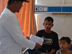 Kades Lestari Jenguk Warga Dirawat di RSUD I Lagaligo, Balita 6 Tahun Akan Dirujuk ke Makassar