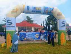 Ratusan Warga Antusias, Kepala Seksi PMD Kecamatan Tomoni Lepas Jalan Sehat “Anti Mager” Universitas Terbuka