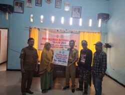 Camat Tomoni Juga Menjabat Pj Kades, Salurkan BLT DD 2026 di Beringin Jaya