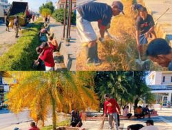 Jumat Bersih, Kantor Camat Tomoni Bersama Pemdes Mandiri Gelar Aksi Gotong Royong