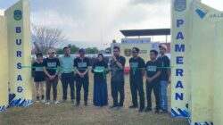 Kadis DLH Luwu Timur Buka Bursa dan Pameran Bonsai “Pesona Hijau Bumi Batara Guru”