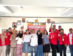 Pemaparan Program Kerja Mahasiswa KKLP STISIP Veteran Palopo di Desa Kanawatu
