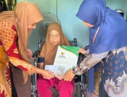 BAZNAS Luwu Timur Salurkan Bantuan Kursi Roda untuk Warga Desa Asana