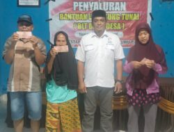 Pemdes Lestari Salurkan BLT-DD Tahap Awal Pada 12 KPM