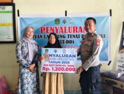 BLT-DD Disalurkan, 7 KPM di Desa Rantemario Terima Bantuan