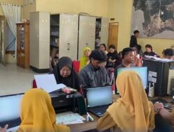 Pemkab Lutim Hadirkan Pelayanan Adminduk di Tomoni Timur, 162 Dokumen Berhasil Diselesaikan