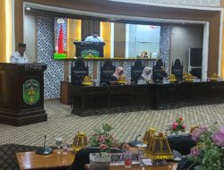 Kemenag Luwu Timur Pimpin Doa pada Rapat Paripurna DPRD