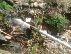 Pipa Distribusi Air Perumdam Waemami di Desa Lagego Rusak, Tekanan Air ke Pelanggan Menurun