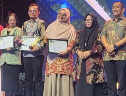 Guru Matematika SMPN 2 Malili, Ilmal, S.Pd Raih Penghargaan Tenaga Pendidik Berprestasi Luwu Timur 2026