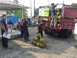 Disdagkop-UKMP Bersama Pemdes Tarengge Fasilitasi Penyaluran 300 Tabung LPG 3 Kg dari PT Haernai Gas