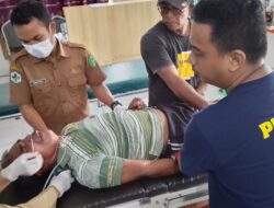 Damkar Angkona Sigap Tolong Korban Kecelakaan, Langsung Evakuasi ke Puskesmas