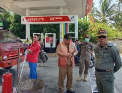 Sidak di SPBU Tomoni Kasat Satpol PP Luwu Timur Tegaskan Pengawasan BBM Bersubsidi Diperketat