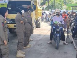 Tak Kenal Hari Libur, Satpol PP Terus Perketat Pengawasan Penyaluran BBM Bersubsidi di SPBU Tomoni